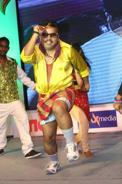 Sampu-Babu-Performance-at-Ra-Ra-Krishnayya-Audio